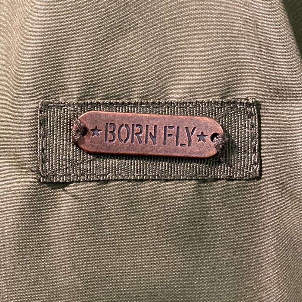 Born Fly puffer vest - Picture 5 of 16